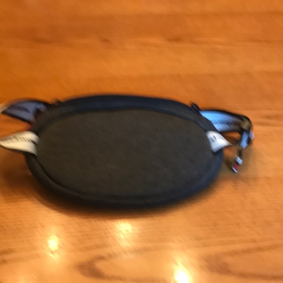 Champion Fanny Pack - Picture 3 of 7